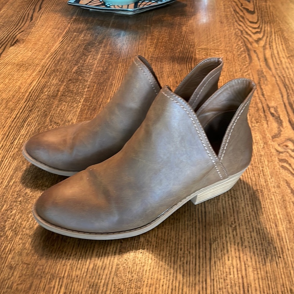 Universal Thread Ankle Boots